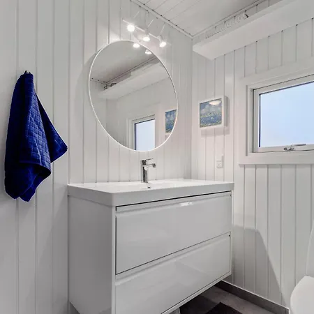 3 Bedroom Lovely In Bjert Semesterbostad Binderup Strand
