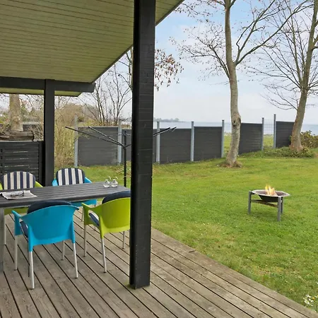 3 Bedroom Lovely In Bjert * Binderup Strand